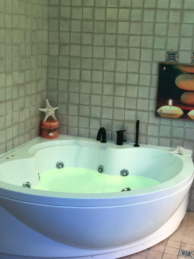 Bed and Breakfast N&M Dimora Carrieri Luxury Monopoli Exterior foto